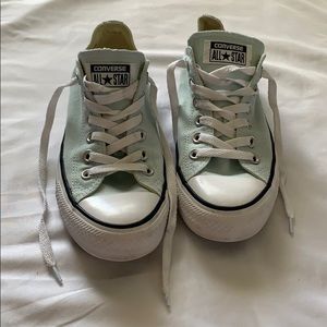 Women’s converse all star